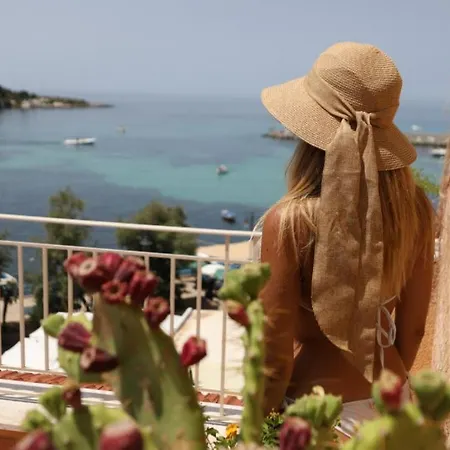 Palermo Mare Holidays Holiday home