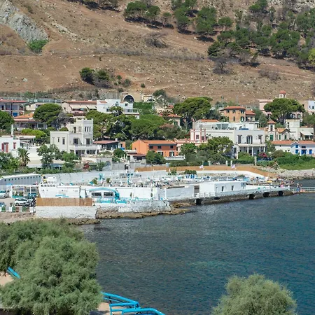 Palermo Mare Holidays Holiday home *