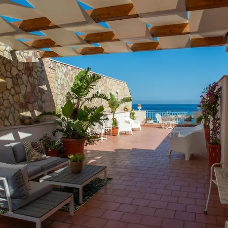 Palermo Mare Holidays Holiday home Sferracavallo