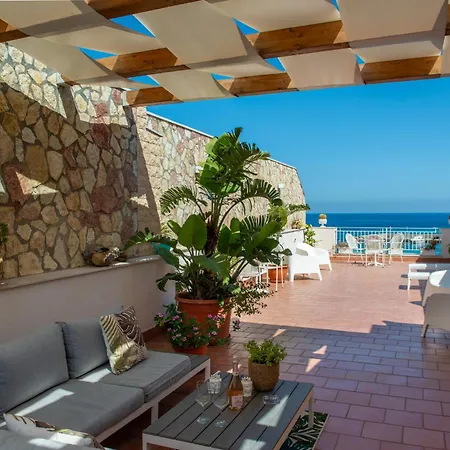 Holiday home Palermo Mare Holidays Sferracavallo