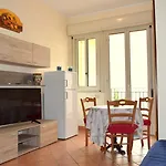 Palermo Mare Holidays Σπίτι διακοπών *