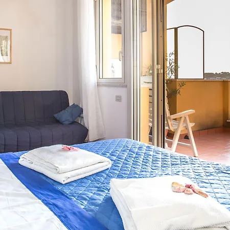 Palermo Mare Holidays Casa vacanze *