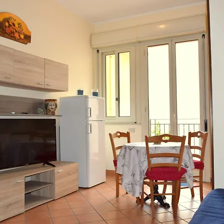 Palermo Mare Holidays Casa vacanze *